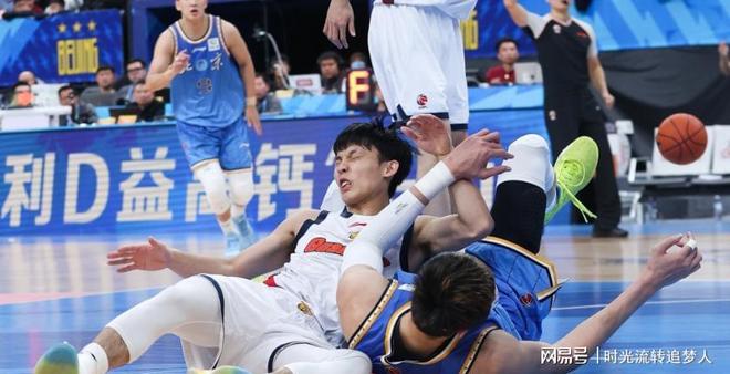 包含冲刺阶段山东男篮伤情更新——NBA总决赛节点到来，悬念犹存，临场指挥获称赞的词条-九游官方下载地址